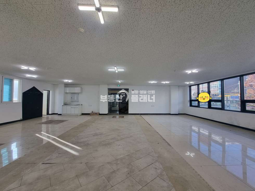 충남 천안서북구 성정동 가시성 좋은 도로변 코너상가. 주차편리 월세 매물번호 10054 사진 1