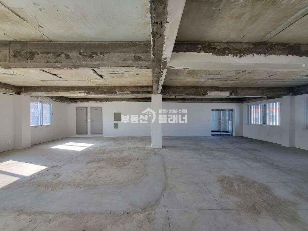 충남 천안서북구 직산읍 삼은리 옥상테라스 단독 사용 가능한 3층상가 월세 매물번호 10121 사진 3